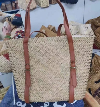 Pu twil jimmaniġġja borża chic tat-tiben